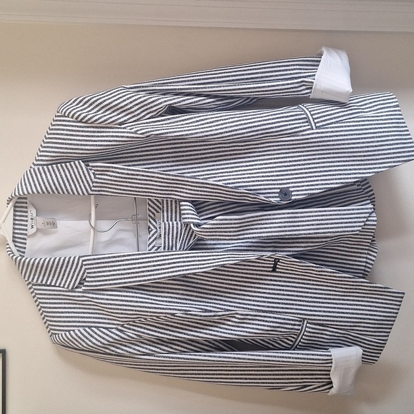 WHBM Striped Blazer and Shorts Set size 4 - Picture 2 of 10
